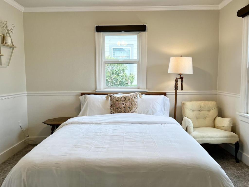 Modern 2 Bedroom Farmhouse Cottage With Hot Tub In Snohomish Luaran gambar