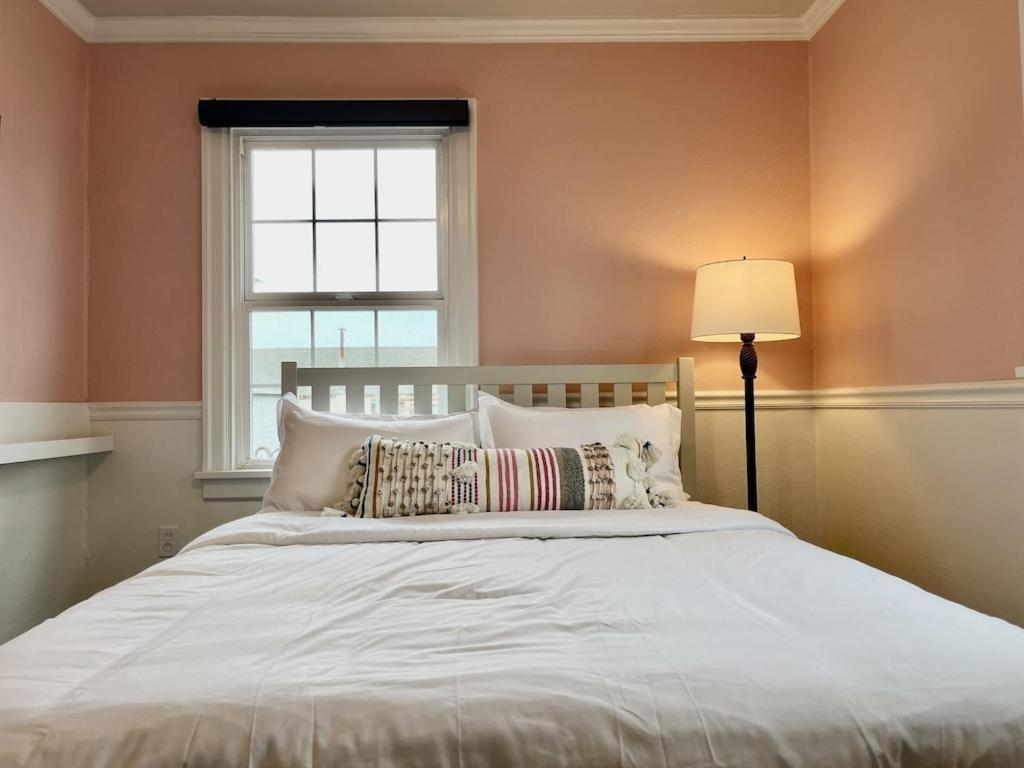 Modern 2 Bedroom Farmhouse Cottage With Hot Tub In Snohomish Luaran gambar
