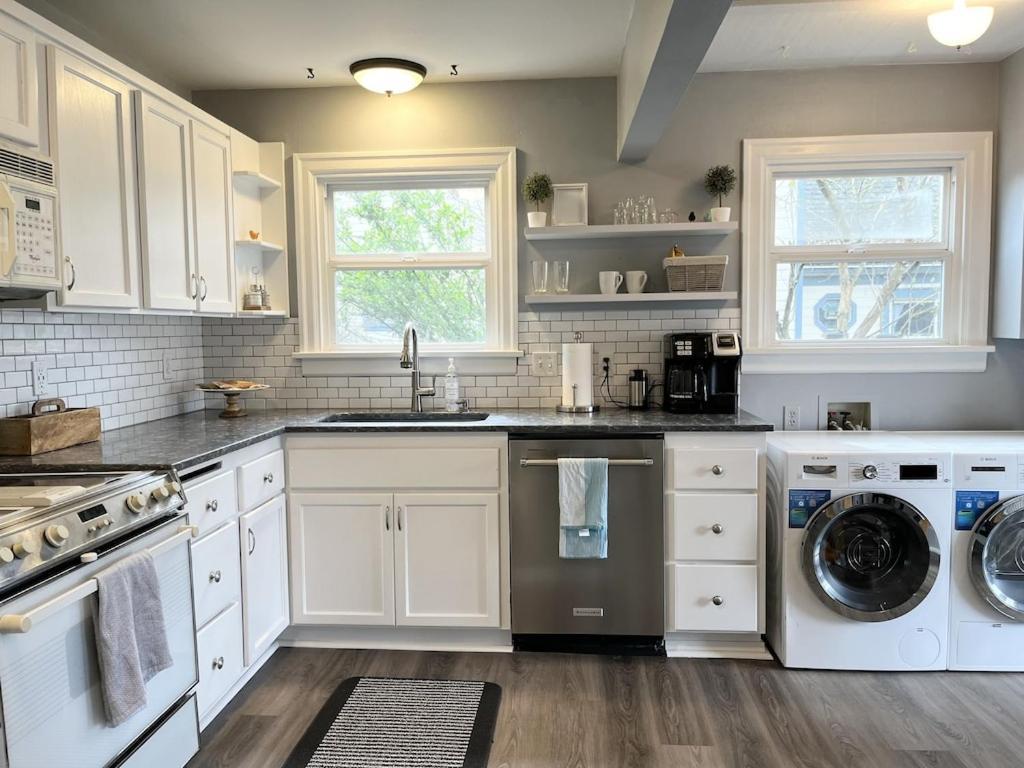 Modern 2 Bedroom Farmhouse Cottage With Hot Tub In Snohomish Luaran gambar