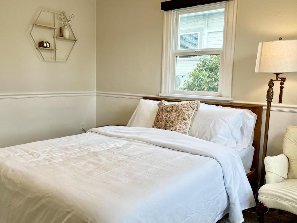 Modern 2 Bedroom Farmhouse Cottage With Hot Tub In Snohomish Luaran gambar