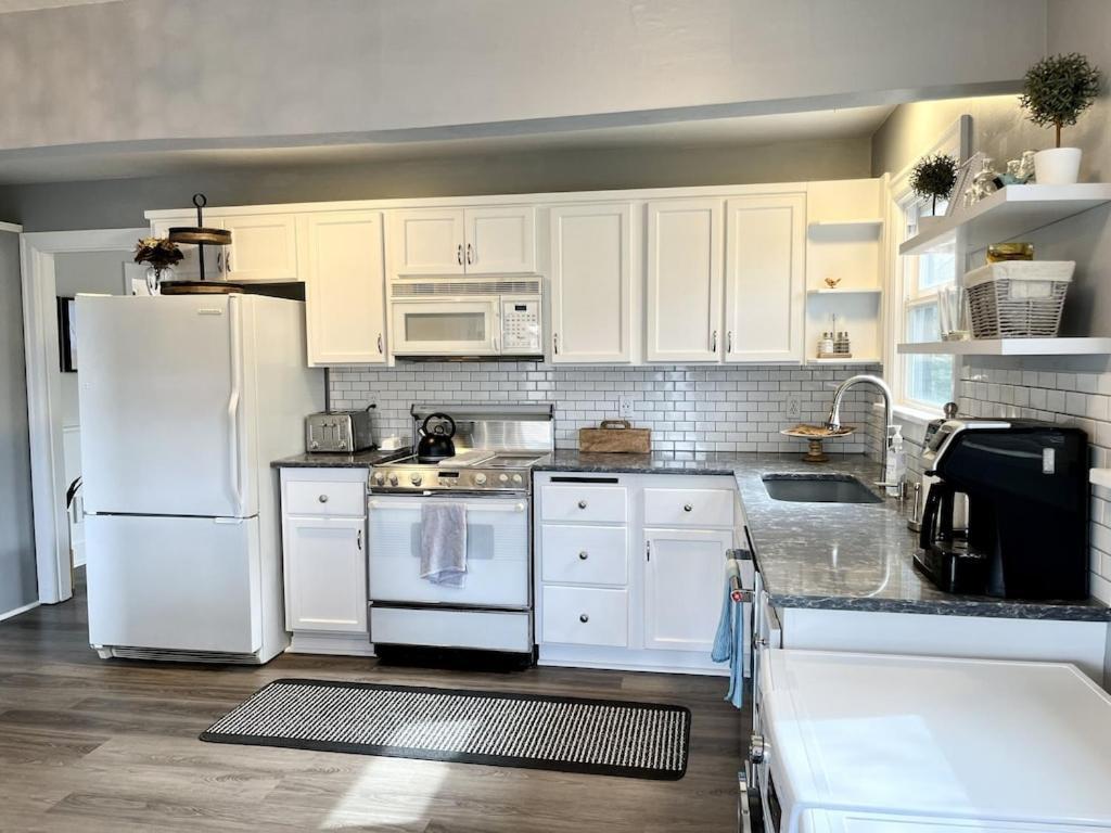 Modern 2 Bedroom Farmhouse Cottage With Hot Tub In Snohomish Luaran gambar